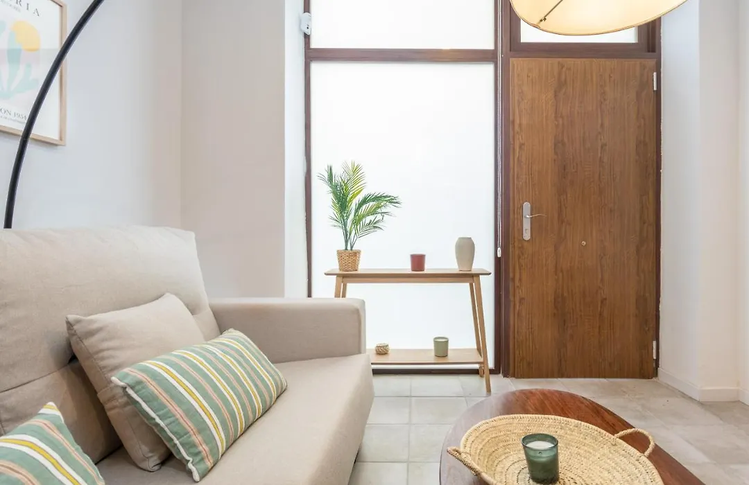 Apartamentos Luna Suites Palacio Dorita-1